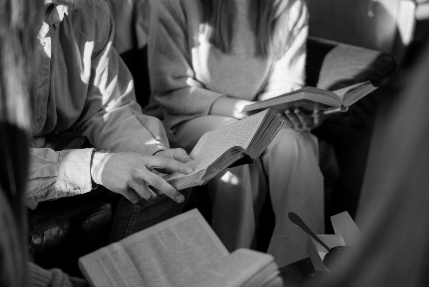 Équipe penvoliraq en réunion de planification budgétaire